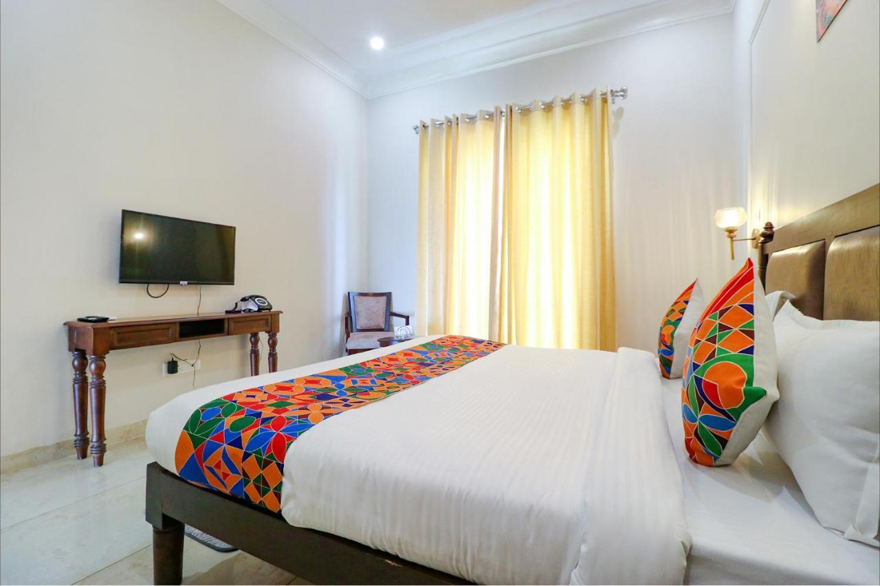 Fabhotel K9 Villa Ludhiana Exterior photo